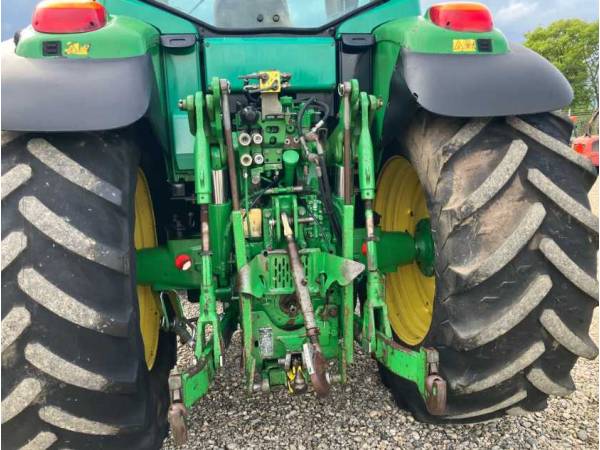 Трактор John Deere 6920S (2002)
