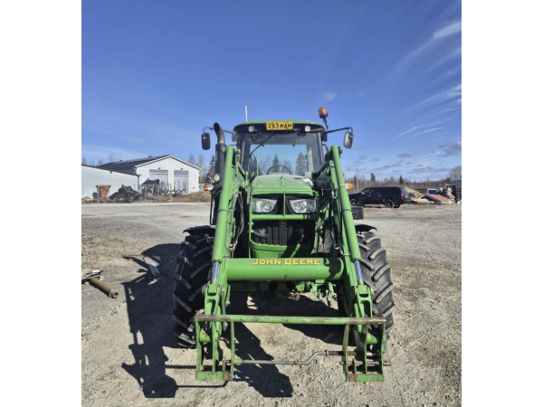 Трактор John Deere 6125M (2013)