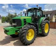 Трактор John Deere 7530