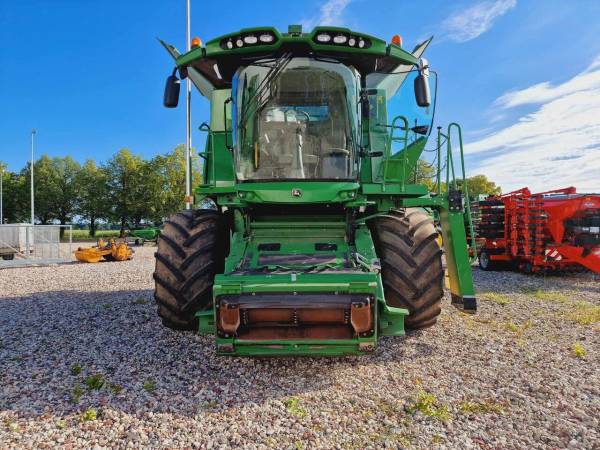 Комбайн John Deere S680i (2012)