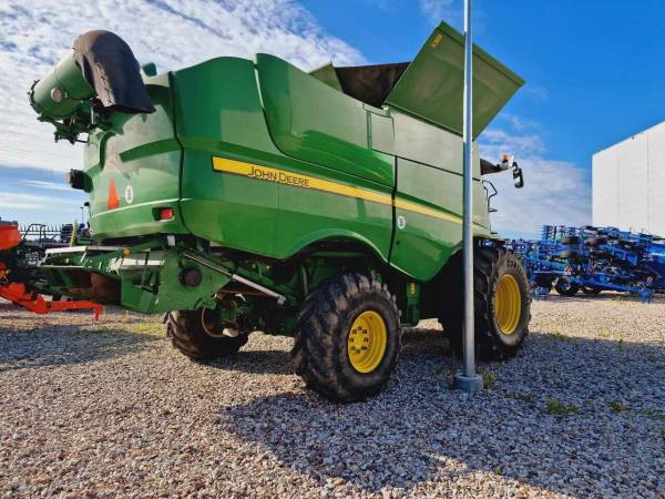 Комбайн John Deere S680i (2012)