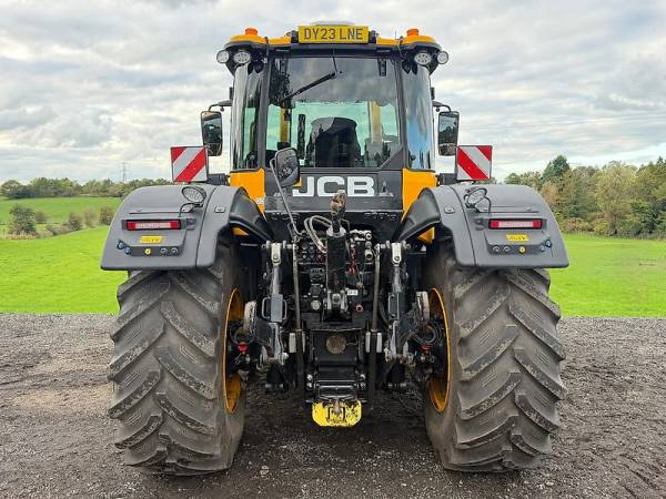 Трактор JCB Fastrac 4220 (2023)