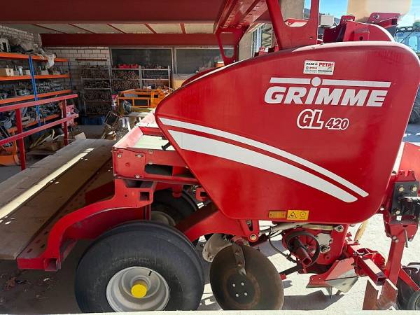 Картоплесаджалка Grimme GL 420 (2011)