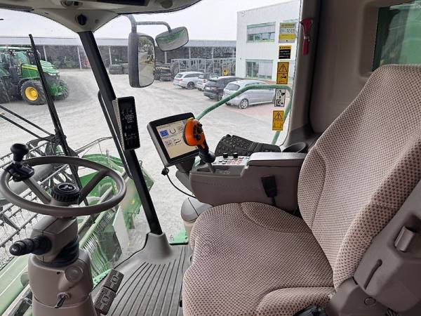 Комбайн John Deere S680i (2013)