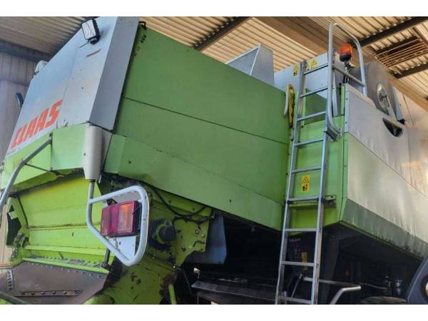 Комбайн Claas Lexion 460 (2001)
