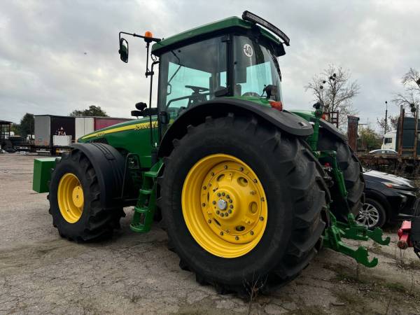 Трактор John Deere 8320R (2004)