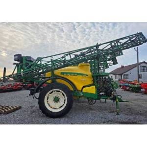 Обприскувач причіпний John Deere 824 (2002)