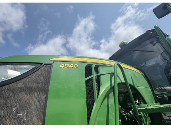 Самохідний обприскувач John Deere 4940 (2013)