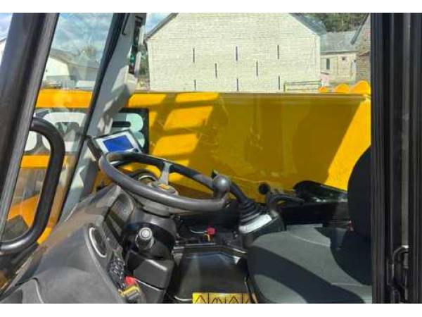 Навантажувач JCB 527-58 (2017)