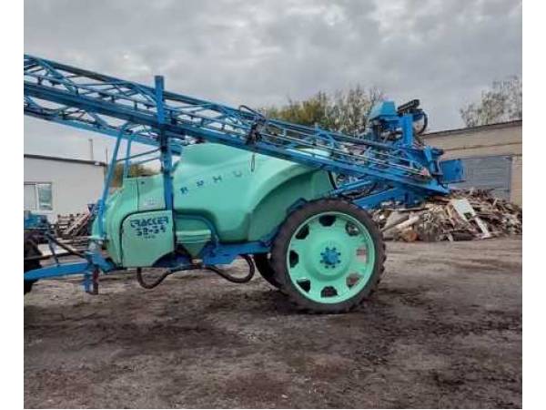 Причіпний обприскувач Berthoud Tracker 32-34 (2021)