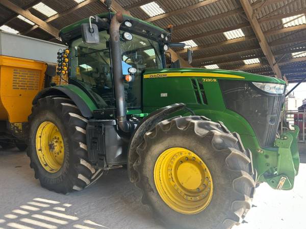 Трактор John Deere 7230 (2013)