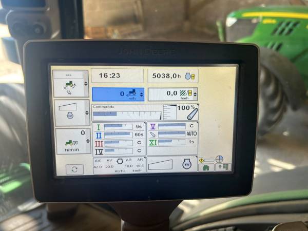 Трактор John Deere 7230 (2013)