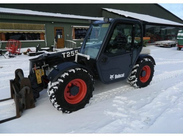 Погрузчик Bobcat T 2556 (2007)