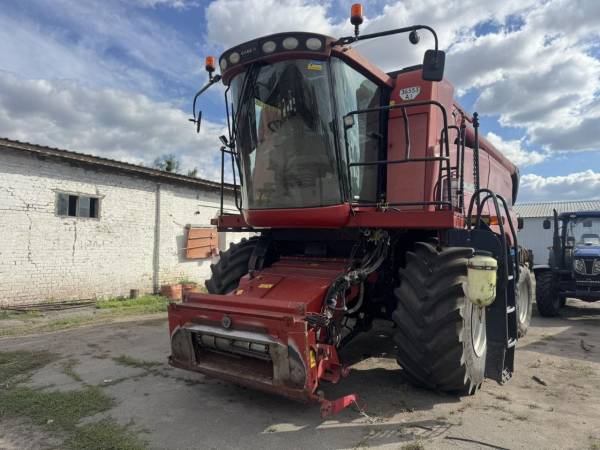 Комбайн Case IH 5130 (2012)
