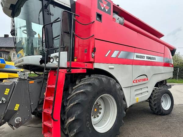 Комбайн Massey Ferguson 7280 (2009)