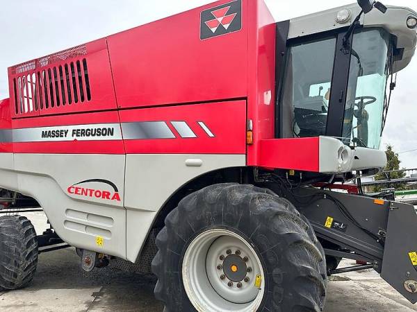 Комбайн Massey Ferguson 7280 (2009)