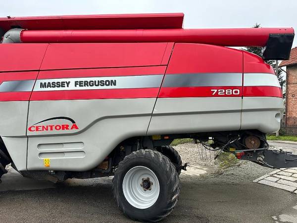 Комбайн Massey Ferguson 7280 (2009)