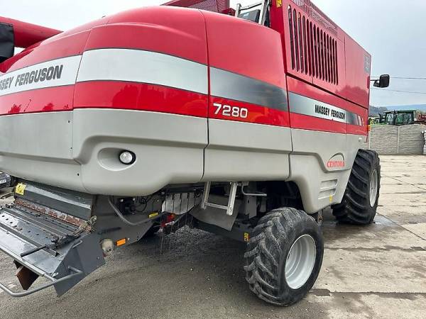 Комбайн Massey Ferguson 7280 (2009)