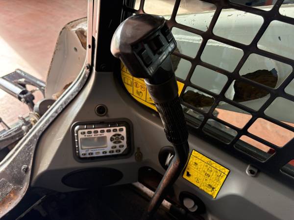 Міні-навантажувач Bobcat S770 (2013)