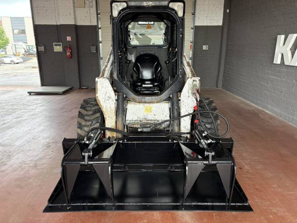 Міні-навантажувач Bobcat S770 (2013)