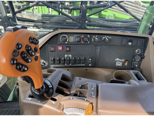 Обприскувач John Deere 4830 (2013)