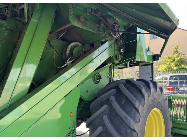 Комбайн John Deere 1450 CWS (2002)