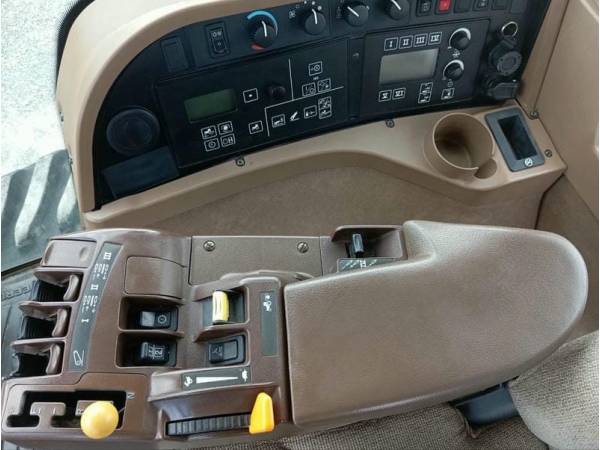 Трактор John Deere 8430T (2007)