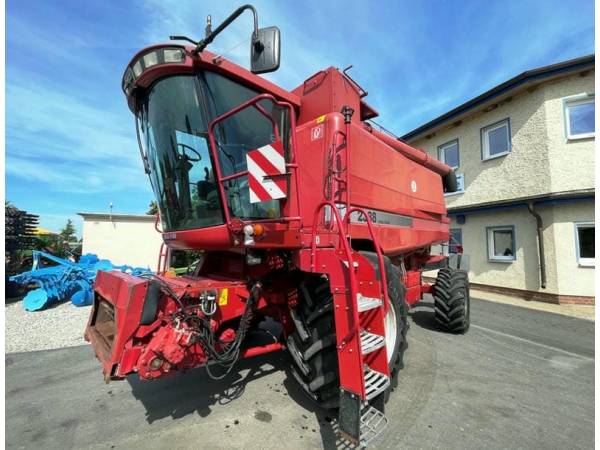 Комбайн Case IH 2388 (2002)