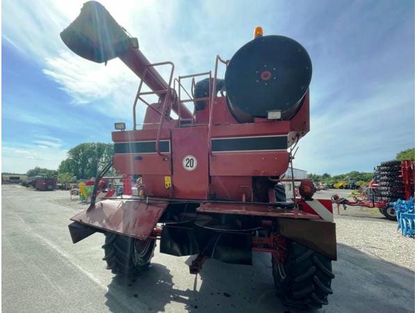 Комбайн Case IH 2388 (2002)