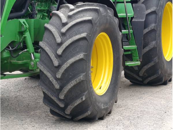 Трактор John Deere 7820 (2005)