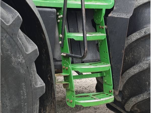 Трактор John Deere 7820 (2005)