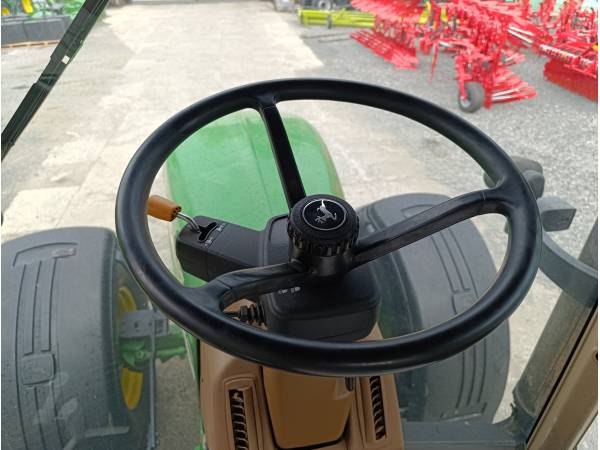 Трактор John Deere 7820 (2005)