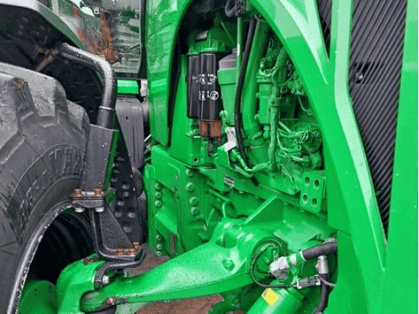 Трактор John Deere 8310R (2014)