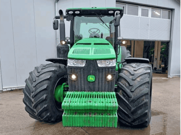 Трактор John Deere 8310R (2014)