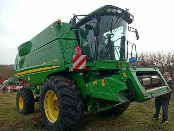 Комбайн John Deere S 690i (2010)