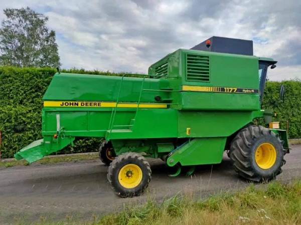 Комбайн John Deere 1177 (1989)