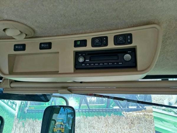 Трактор John Deere 7270R (2015)