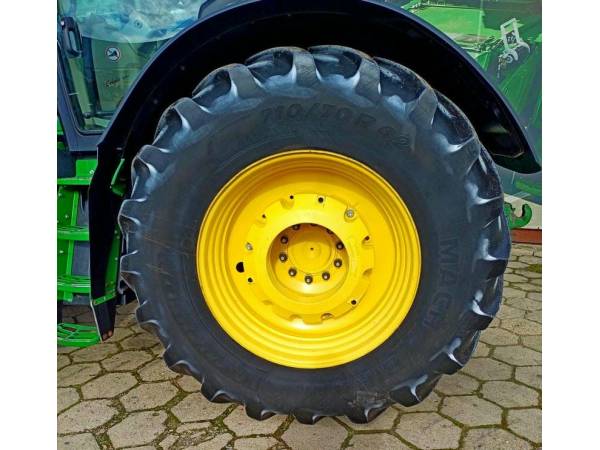 Трактор John Deere 7270R (2015)