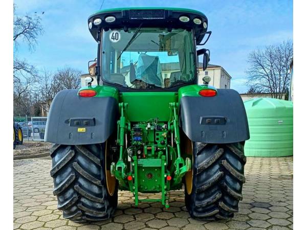 Трактор John Deere 7270R (2015)