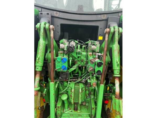 Трактор John Deere 6150R (2014)