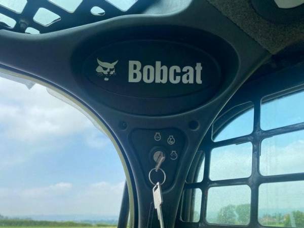 Мини-погрузчик Bobcat Bobcat S650 (2010)