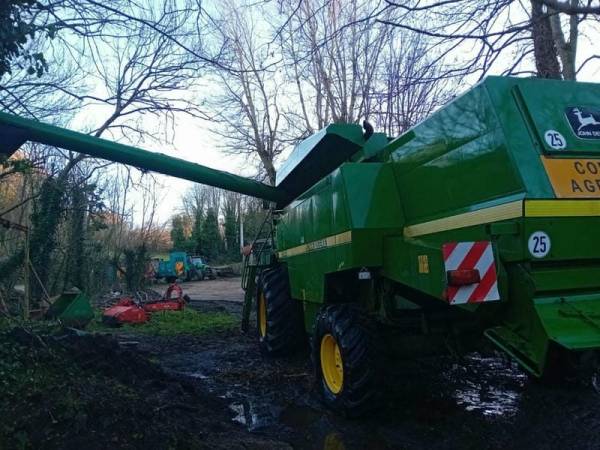 Комбайн John Deere 2264 (2000)