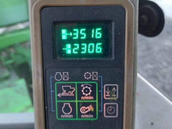 Комбайн John Deere 2264 (2000)