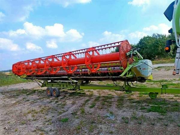 Комбайн Claas Lexion 570 (2004)