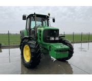 Трактор John Deere 6630