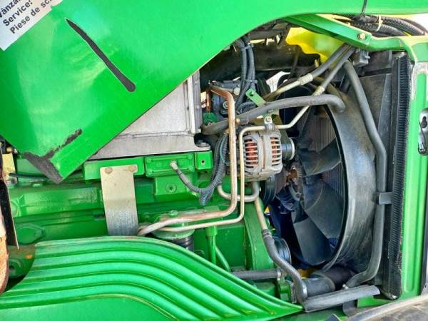 Трактор John Deere 6630 (2008)