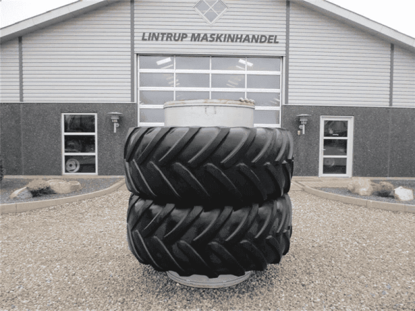Трактор Case IH Magnum 340 (2012)