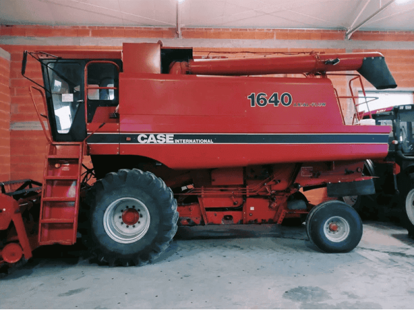 Комбайн Case IH 1640 (1990)