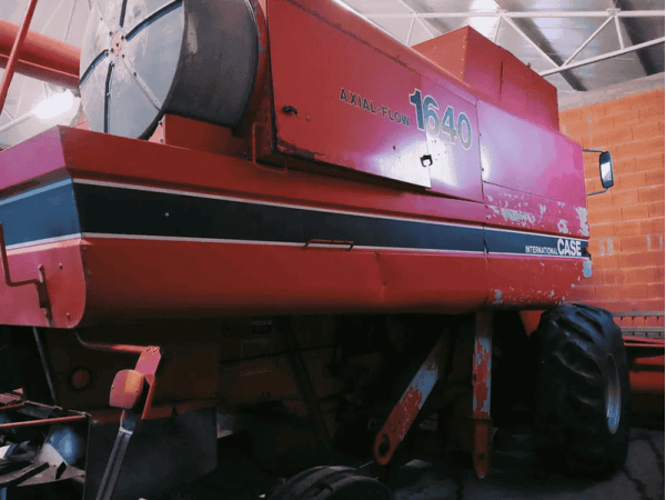 Комбайн Case IH 1640 (1990)