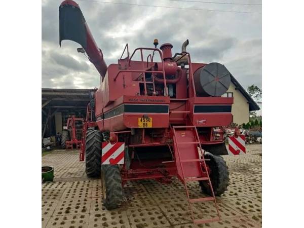 Комбайн Case IH 1680 (1992)